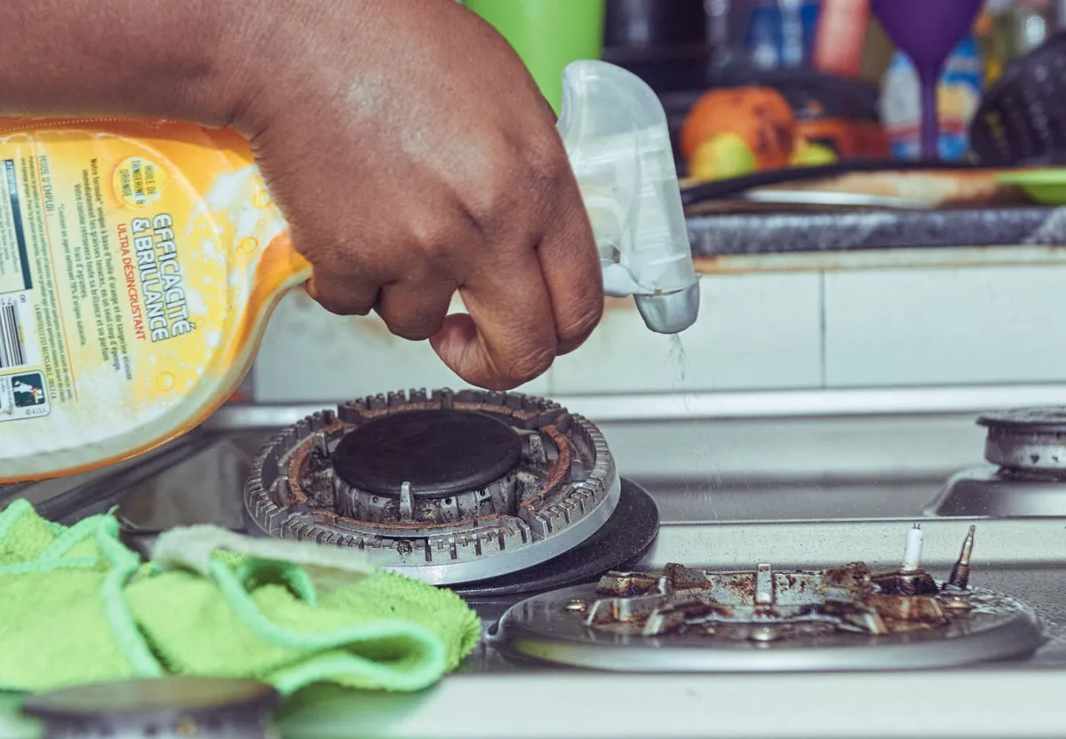 baking soda paste glass stovetop cleaning method