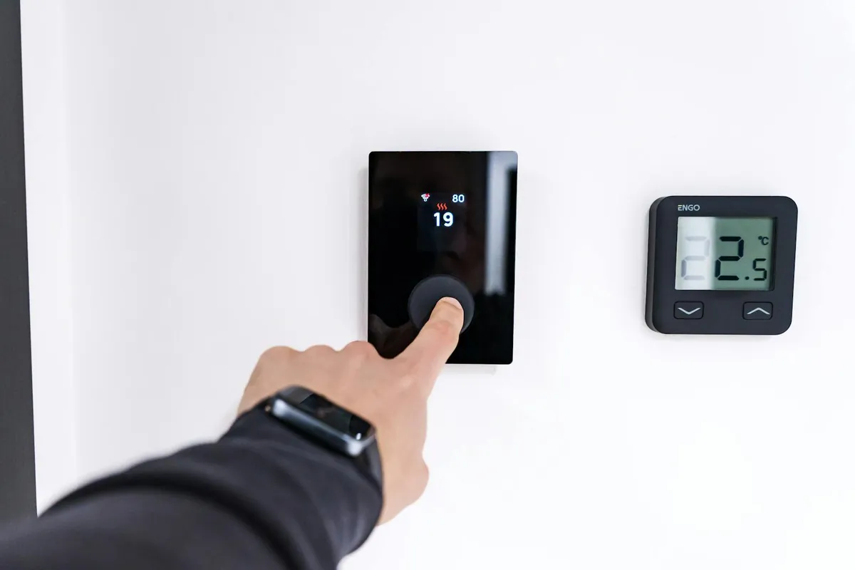 ecobee thermostat color screen