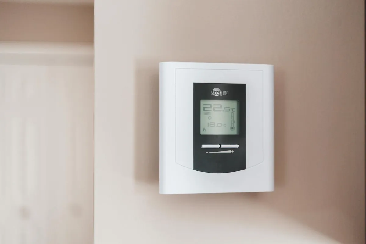 nest thermostat round display