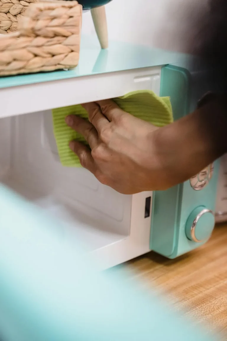 clean microwave interior